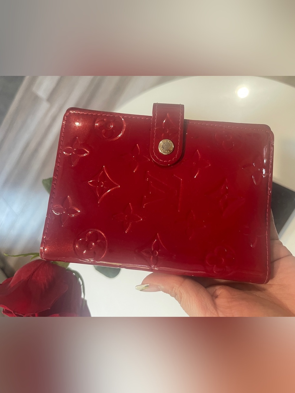 LOUIS VUITTON Agenda PM in Red Monogram Vernis